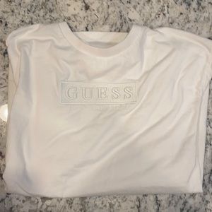 Guess white box logo t-shirt